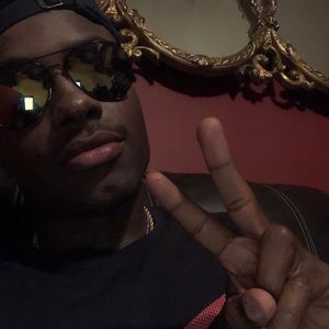 Meet your Posher, Joshua